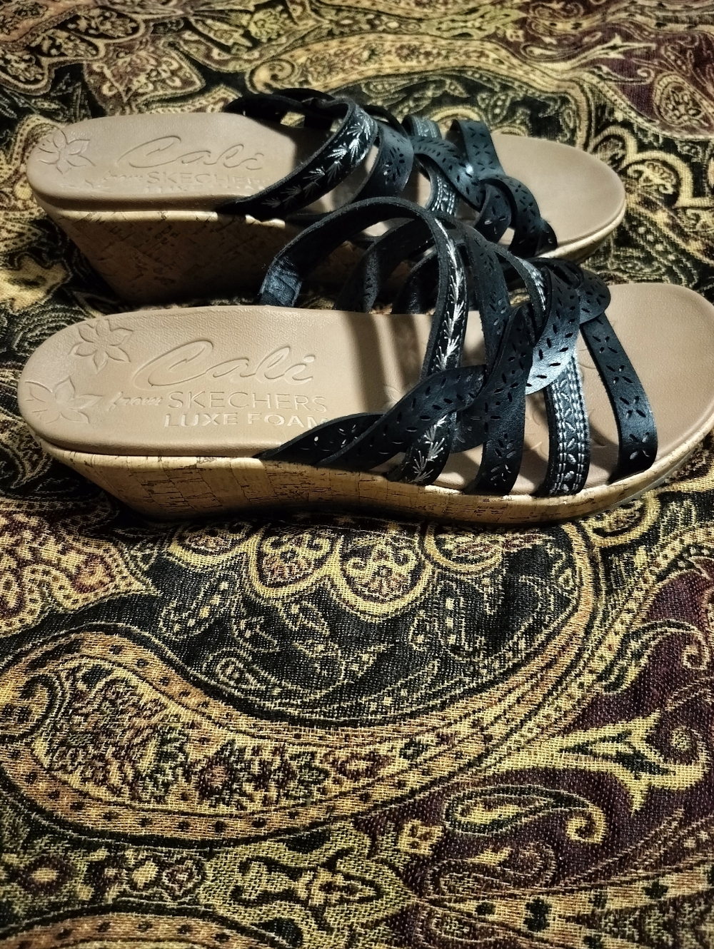 Skechers Cali Black Multi-Strap Luxe Foam Slide Sandals - Picture 2 of 6